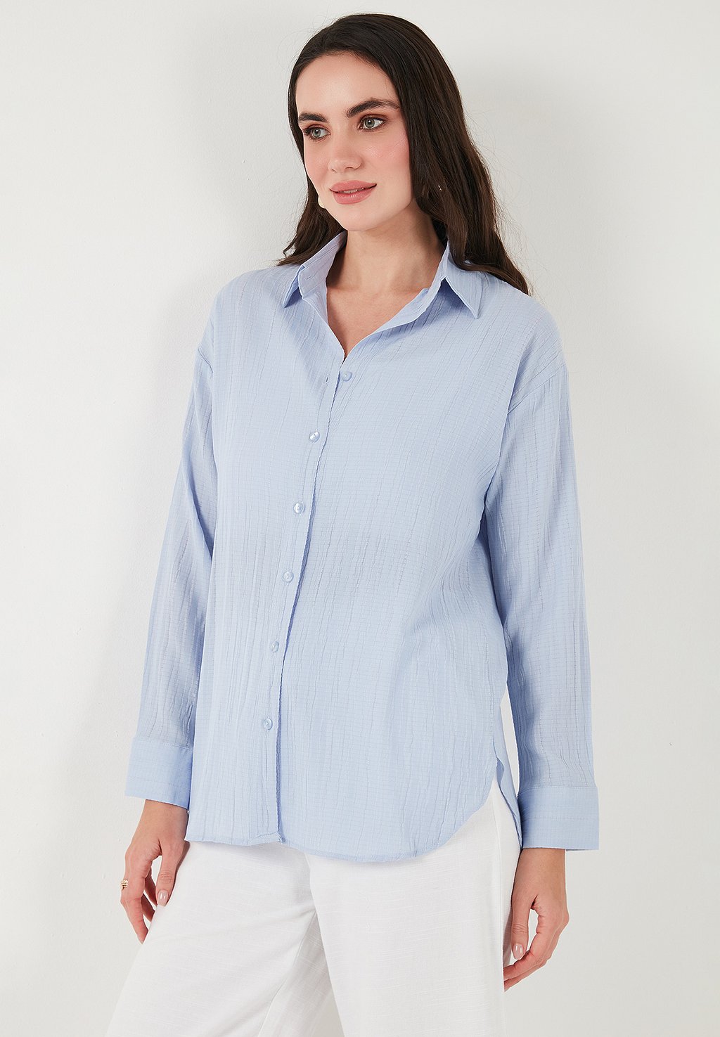 Блузка на пуговицах LELA, светло-голубой
Блузка на пуговицах LELA, светло-голубой