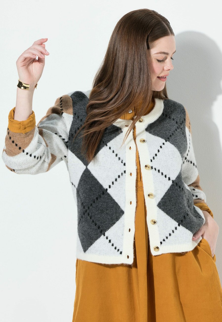 Кардиган Ulla Popken ARGYLE, Beige
Кардиган Ulla Popken ARGYLE, Beige