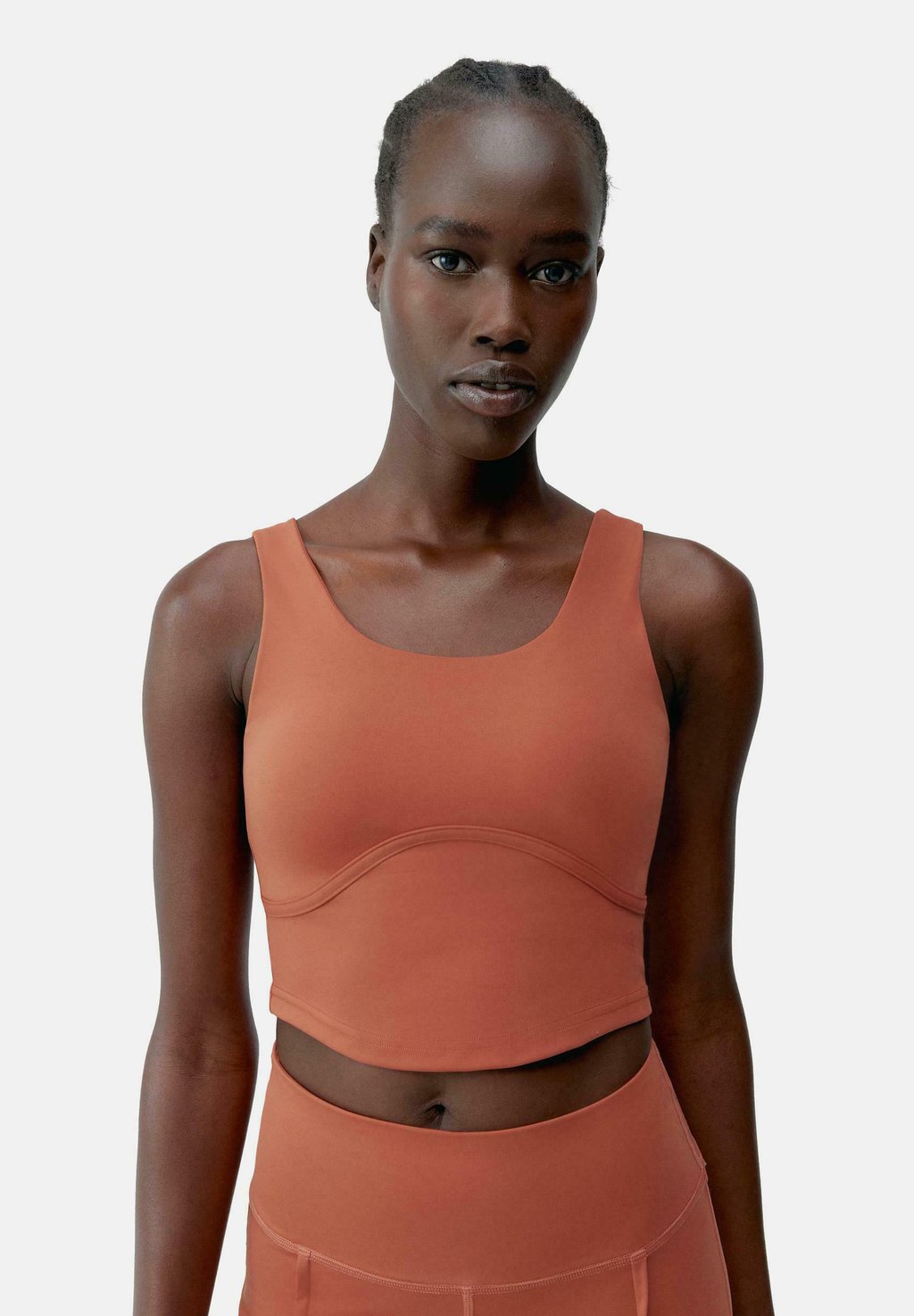 Спортивный бюстгальтер средней поддержки SAYANI Born Living Yoga, оранжевый
Спортивный бюстгальтер средней поддержки SAYANI Born Living Yoga, оранжевый