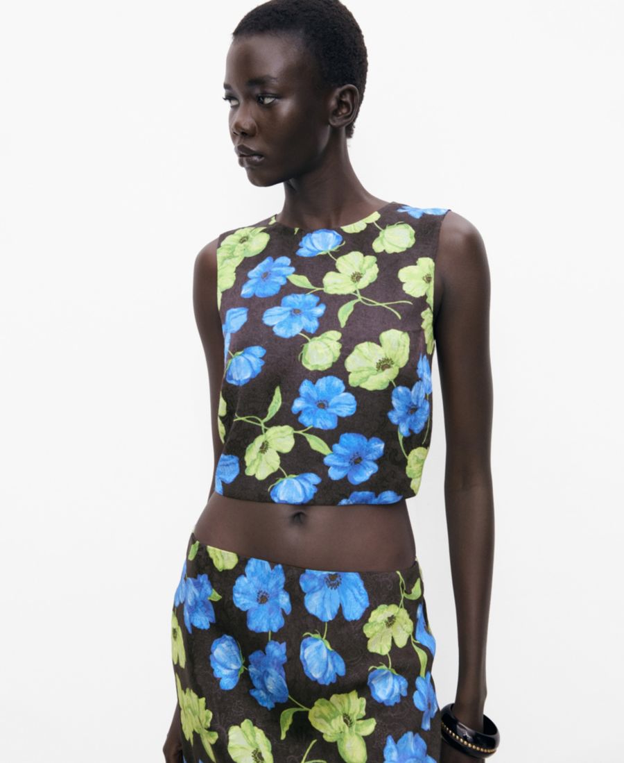 Женская блузка с открытой спиной и цветочным принтом MANGO, Black
Женская блузка с открытой спиной и цветочным принтом MANGO, Black