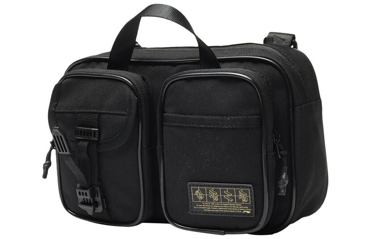 LINING Спортивная сумка через плечо унисекс черная, Black
LINING Спортивная сумка через плечо унисекс черная, Black