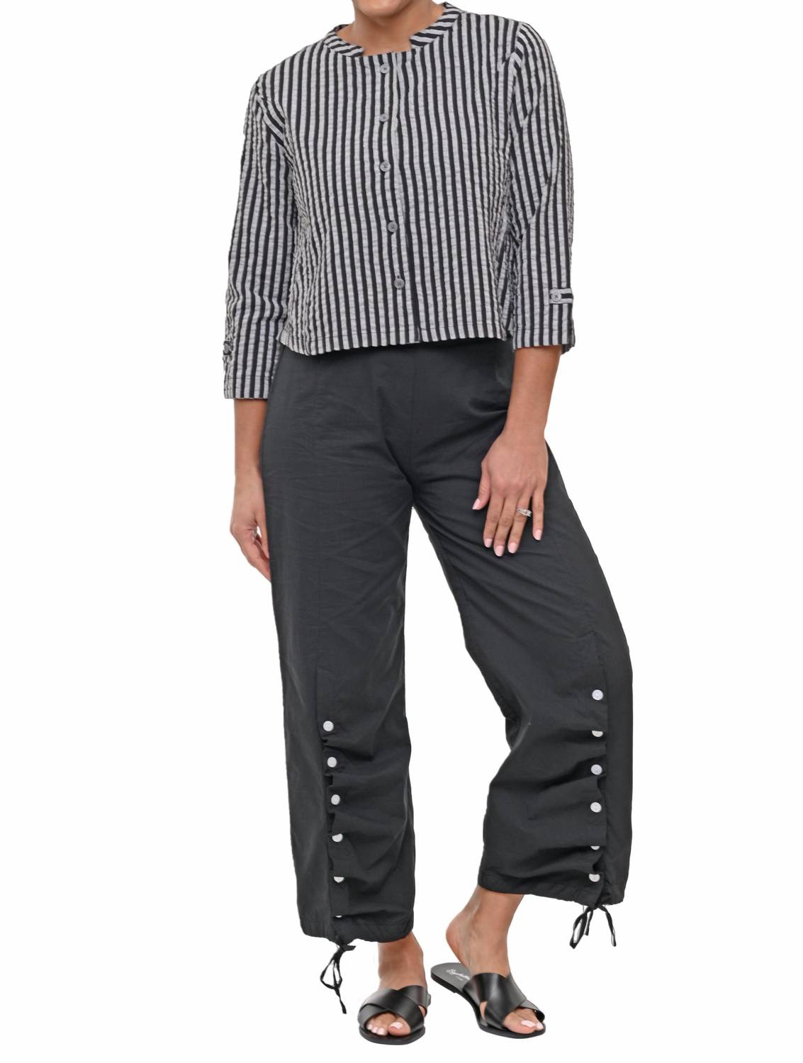 Верх куртка Дакота плюс в полоску Харрисон пике Tulip Clothing, Harrison Seersucker Stripe
Верх куртка Дакота плюс в полоску Харрисон пике Tulip Clothing, Harrison Seersucker Stripe