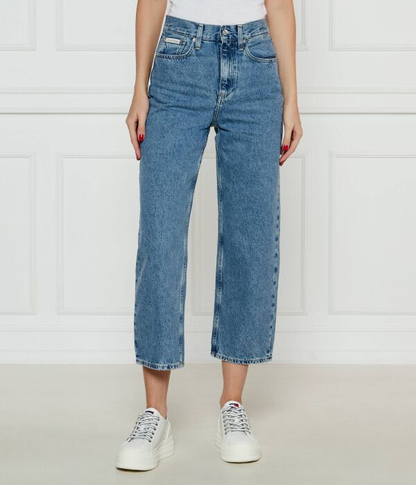 Джинсы женские Calvin Klein Jeans широкие короткие, синий
Джинсы женские Calvin Klein Jeans широкие короткие, синий