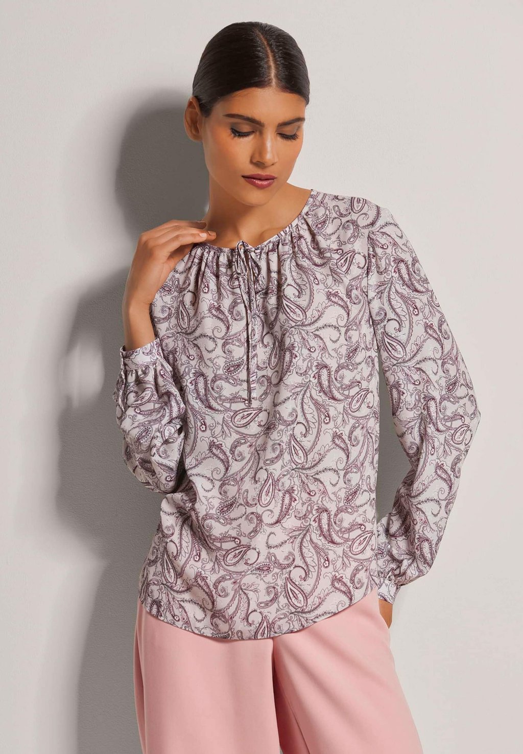 Блуза MADELEINE, кремовый 
Блуза MADELEINE, кремовый