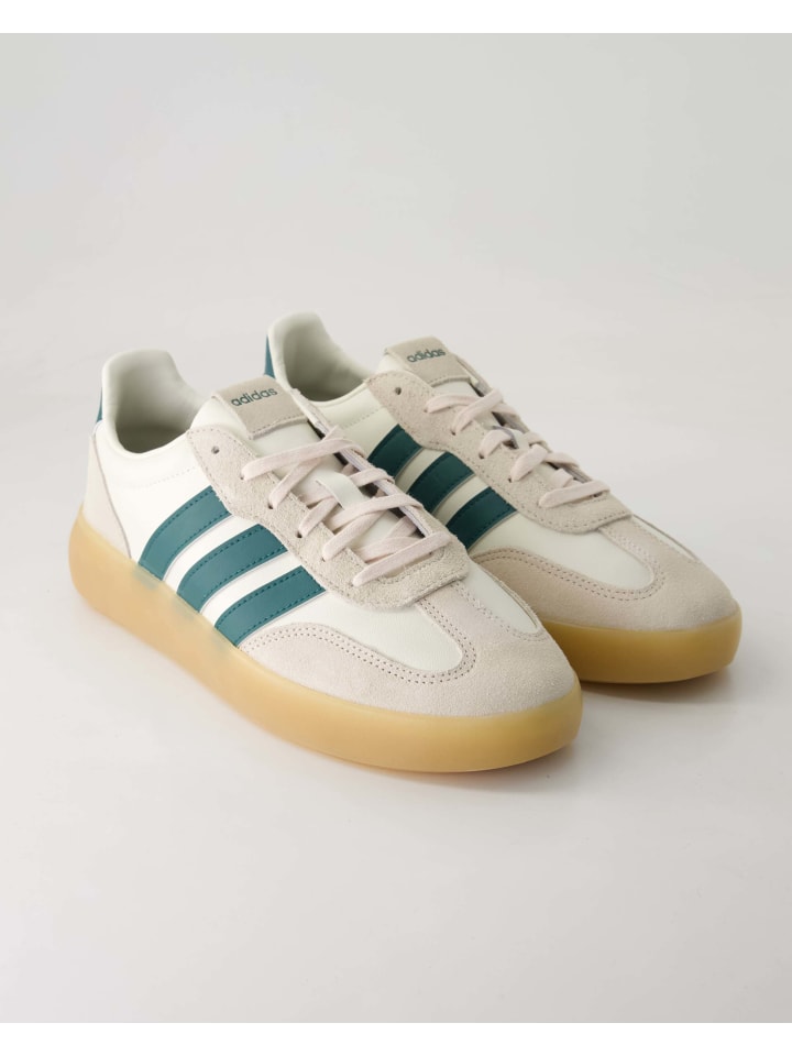 Adidas Низкие кроссовки бежевого цвета
Adidas Низкие кроссовки бежевого цвета