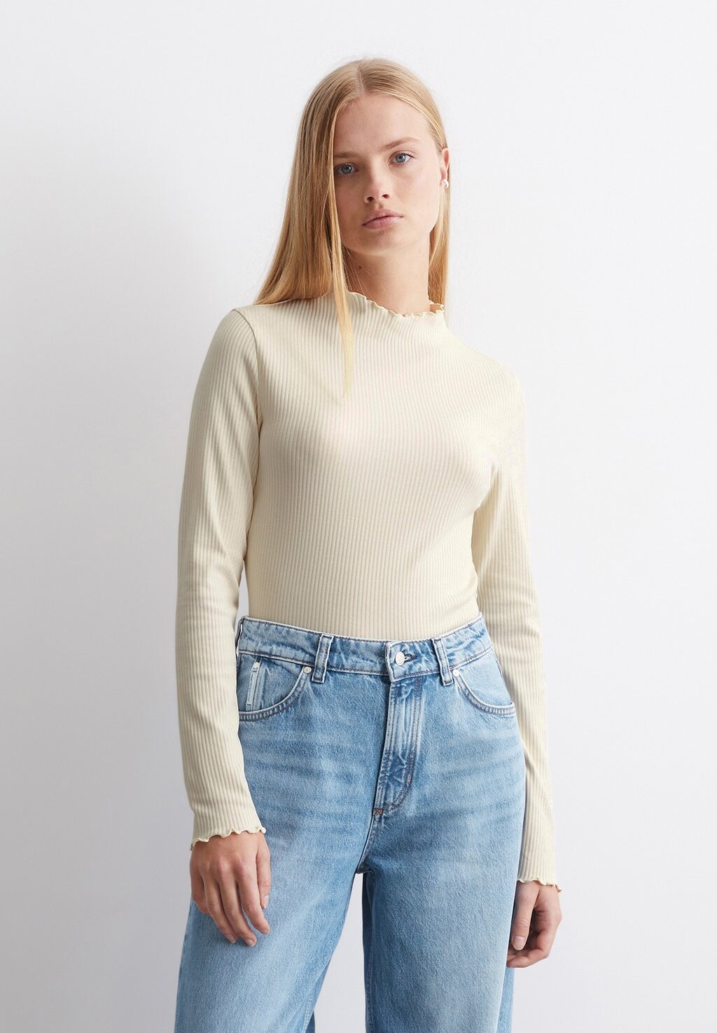 Топ с длинными рукавами LONGSLEEVE SLIM Marc O'Polo DENIM, белый
Топ с длинными рукавами LONGSLEEVE SLIM Marc O'Polo DENIM, белый