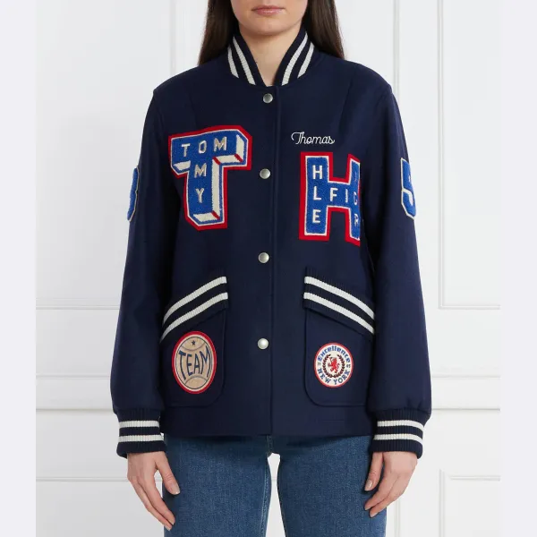 Университетский бомбер классического кроя с добавлением шерсти Tommy Hilfiger, синий
Университетский бомбер классического кроя с добавлением шерсти Tommy Hilfiger, синий