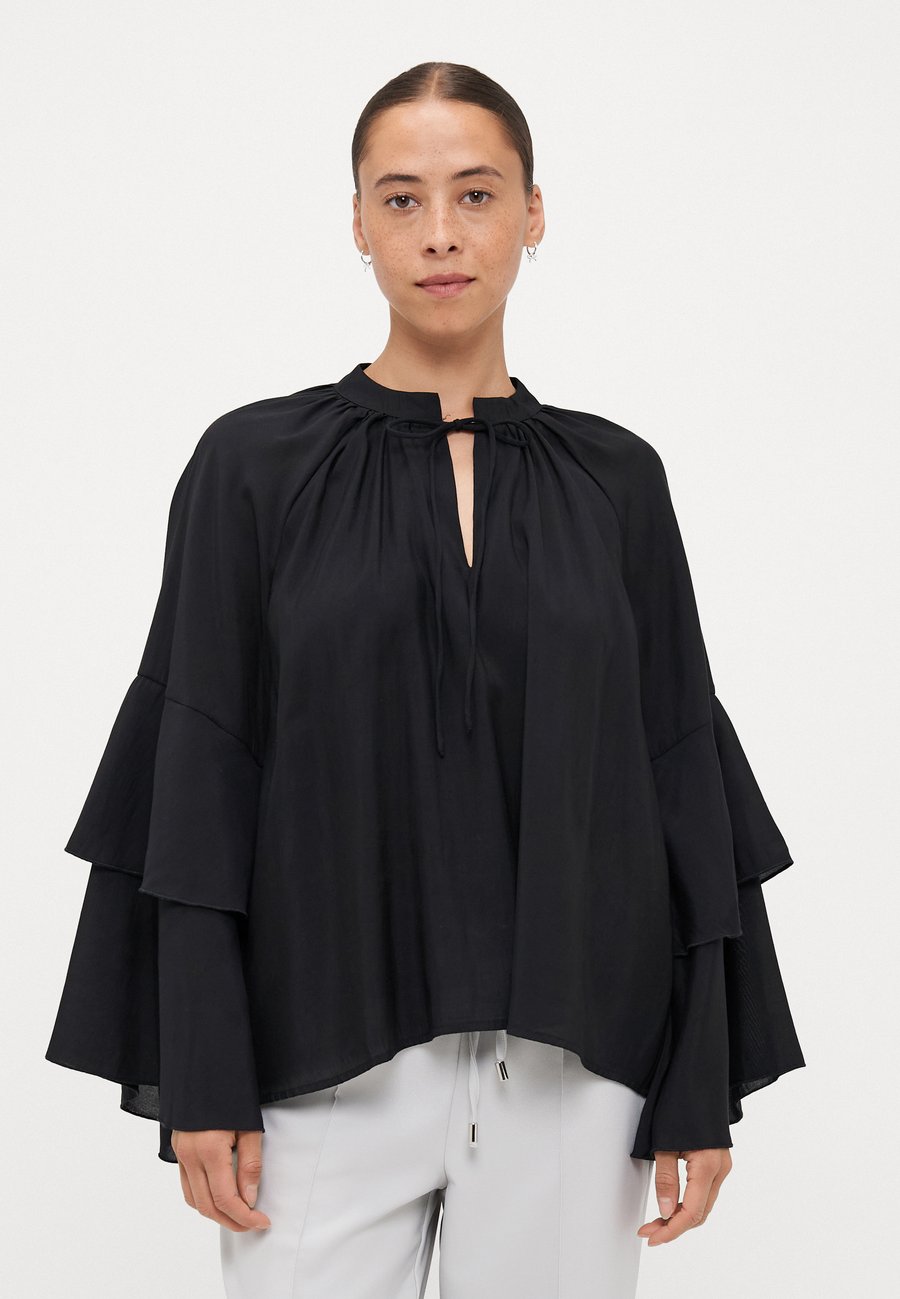 Блуза Vero Moda Petite VMCLARA FRILL DETAIL , Black
Блуза Vero Moda Petite VMCLARA FRILL DETAIL , Black