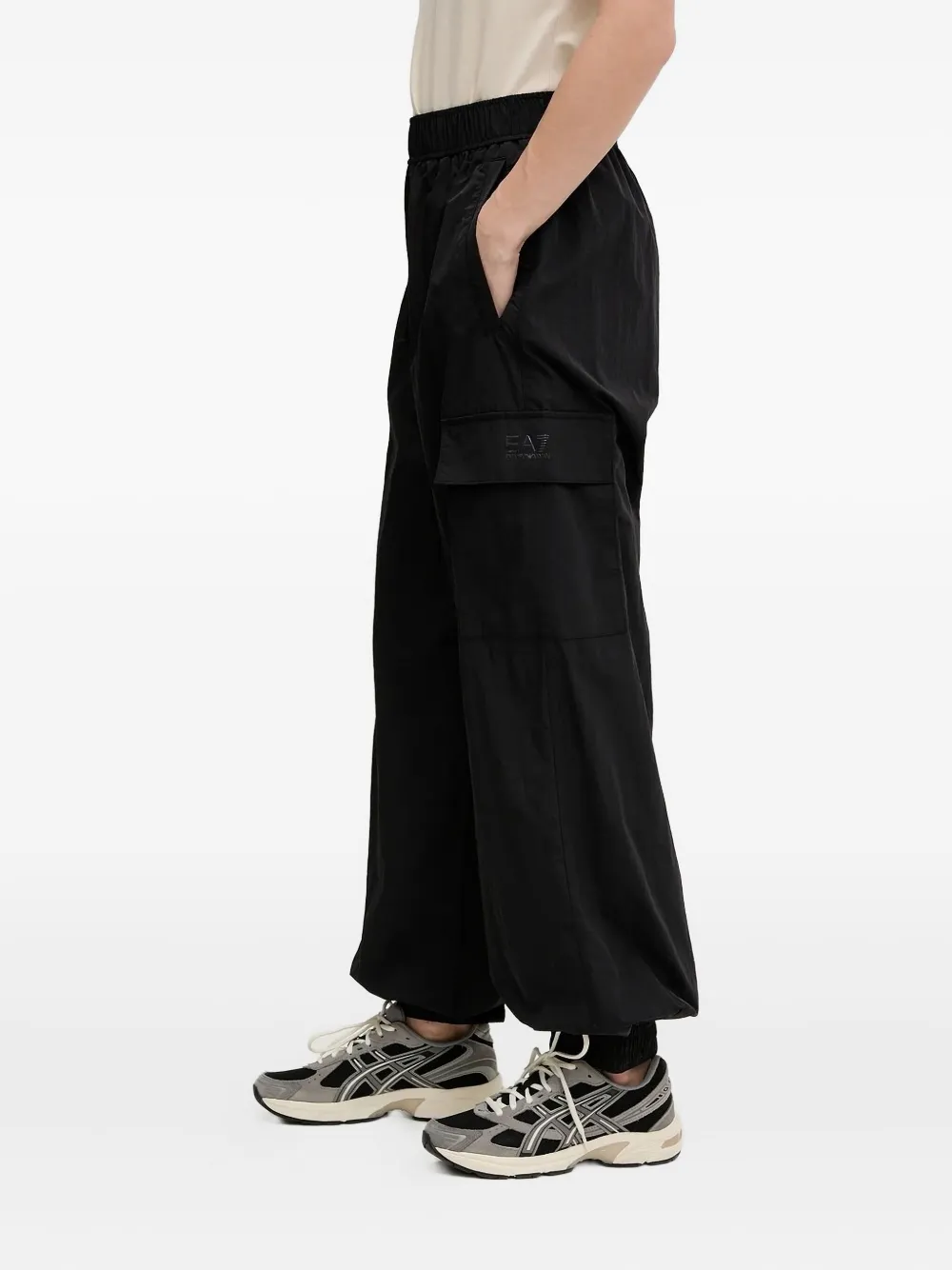 Брюки-карго с эластичной талией Ea7 Emporio Armani, черный
Брюки-карго с эластичной талией Ea7 Emporio Armani, черный