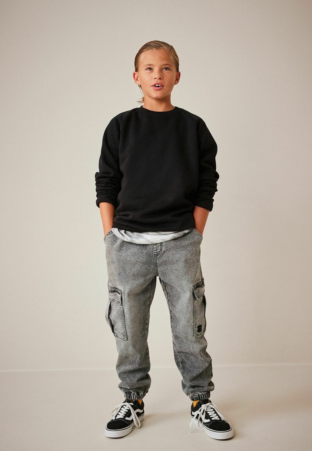 Джинсы свободного кроя STANDARD Next, цвет grey denim
Джинсы свободного кроя STANDARD Next, цвет grey denim