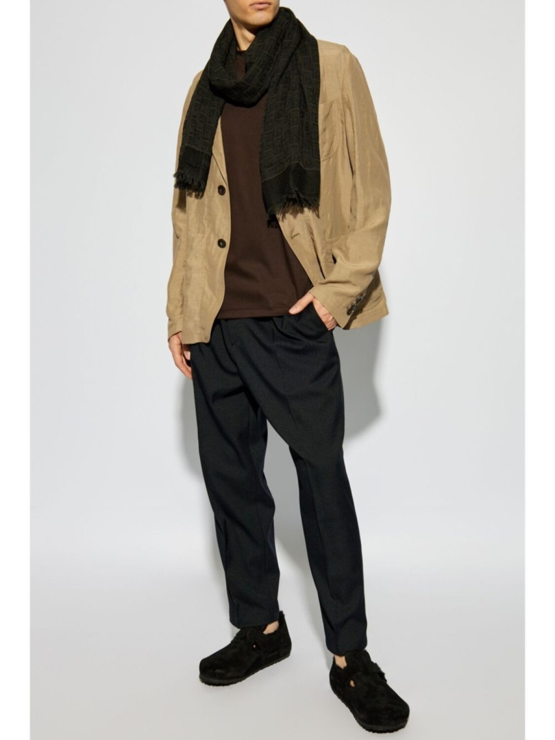 Giorgio Armani однобортный блейзер, нейтральный цвет
Giorgio Armani однобортный блейзер, нейтральный цвет