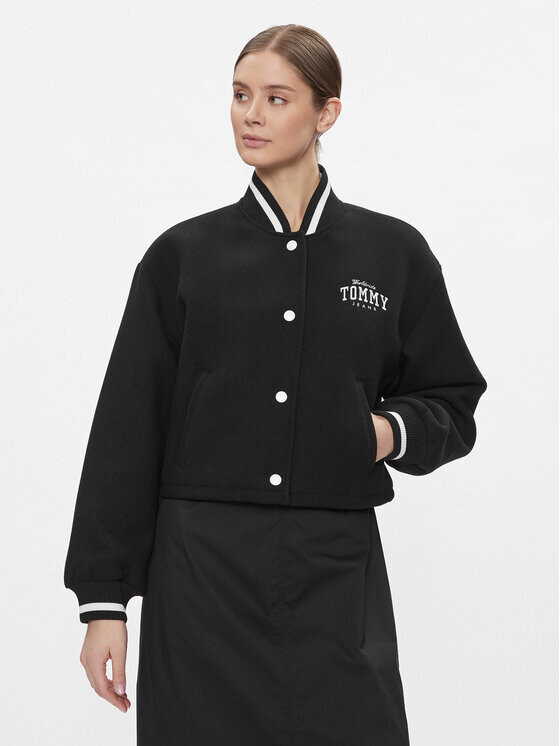 Бомбер свободного кроя Tommy Jeans, черный
Бомбер свободного кроя Tommy Jeans, черный