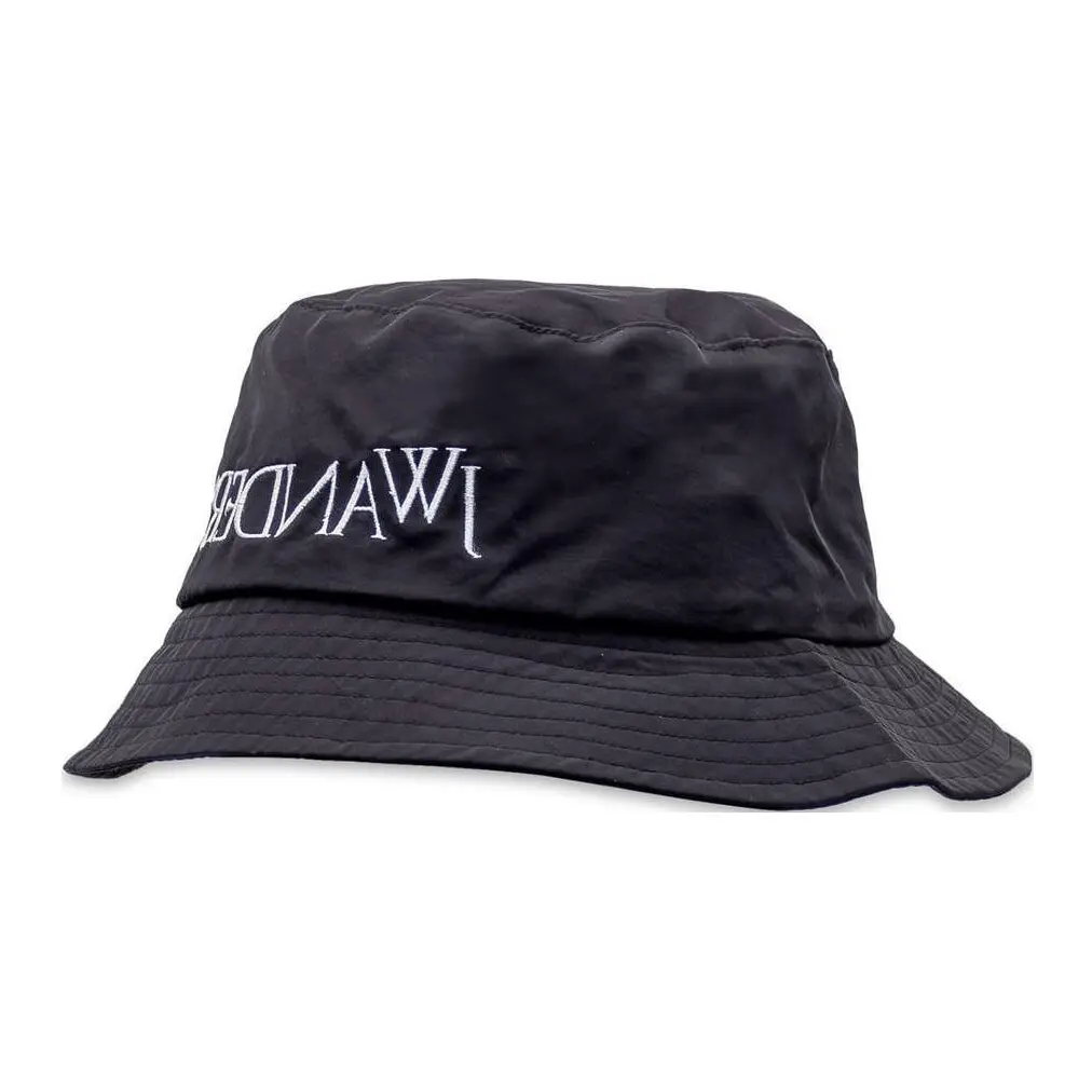 Широкая бейсболка с вышитым логотипом JW Anderson
Широкая бейсболка с вышитым логотипом JW Anderson