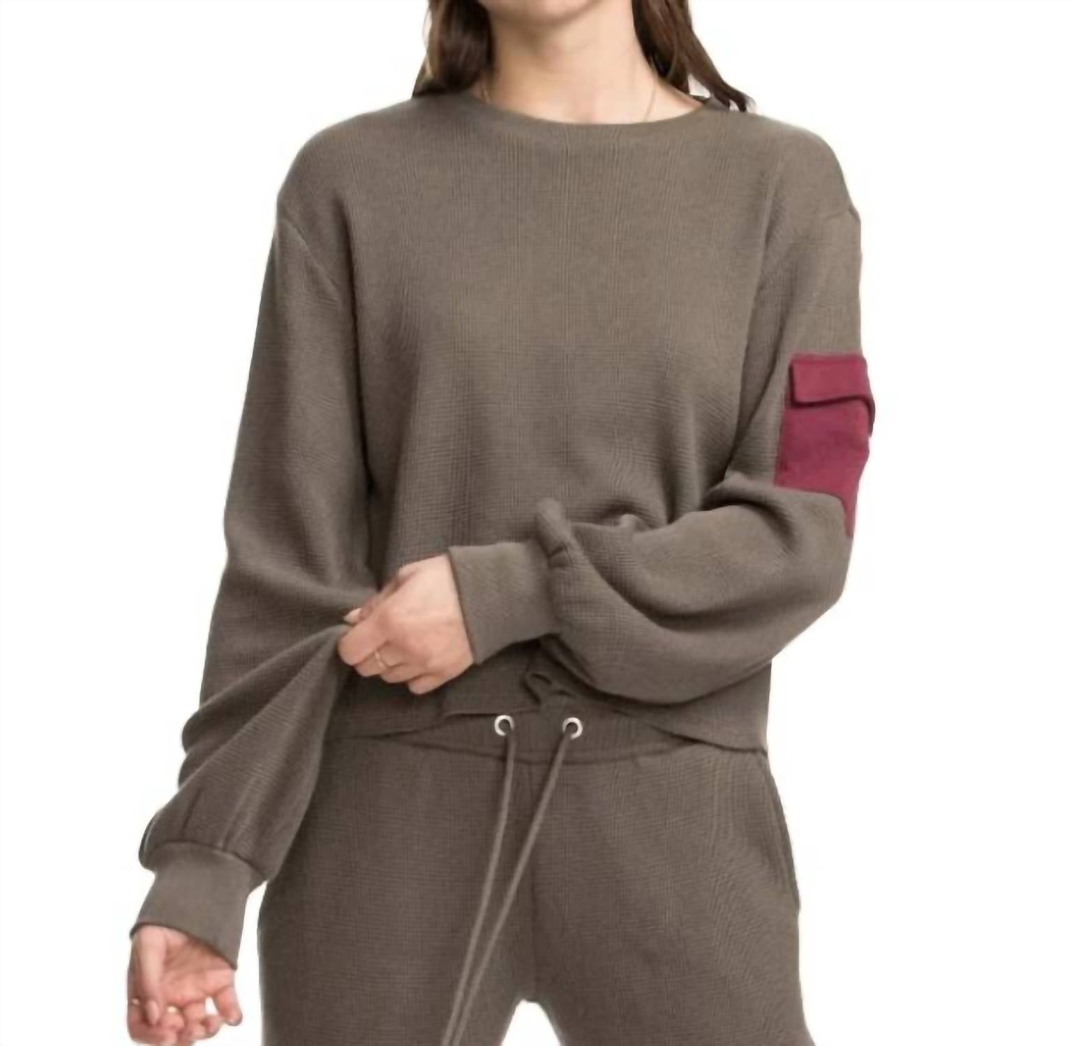 CHRLDR Кайла Карго в оливковом цвете
CHRLDR Кайла Карго в оливковом цвете