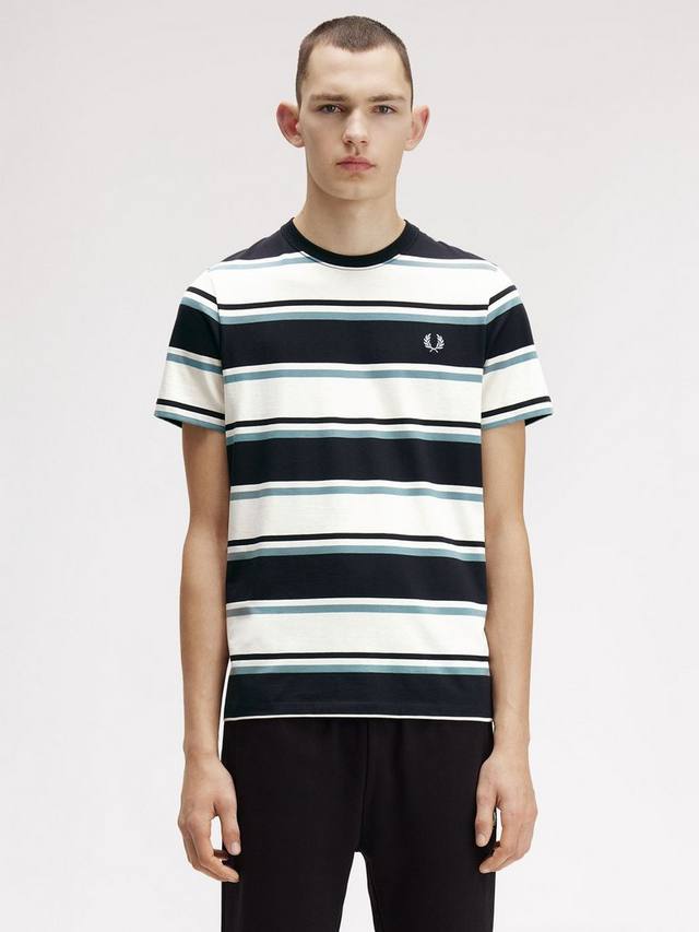 Хлопковая футболка Regular Fit с яркой полоской Fred Perry, Navy
Хлопковая футболка Regular Fit с яркой полоской Fred Perry, Navy