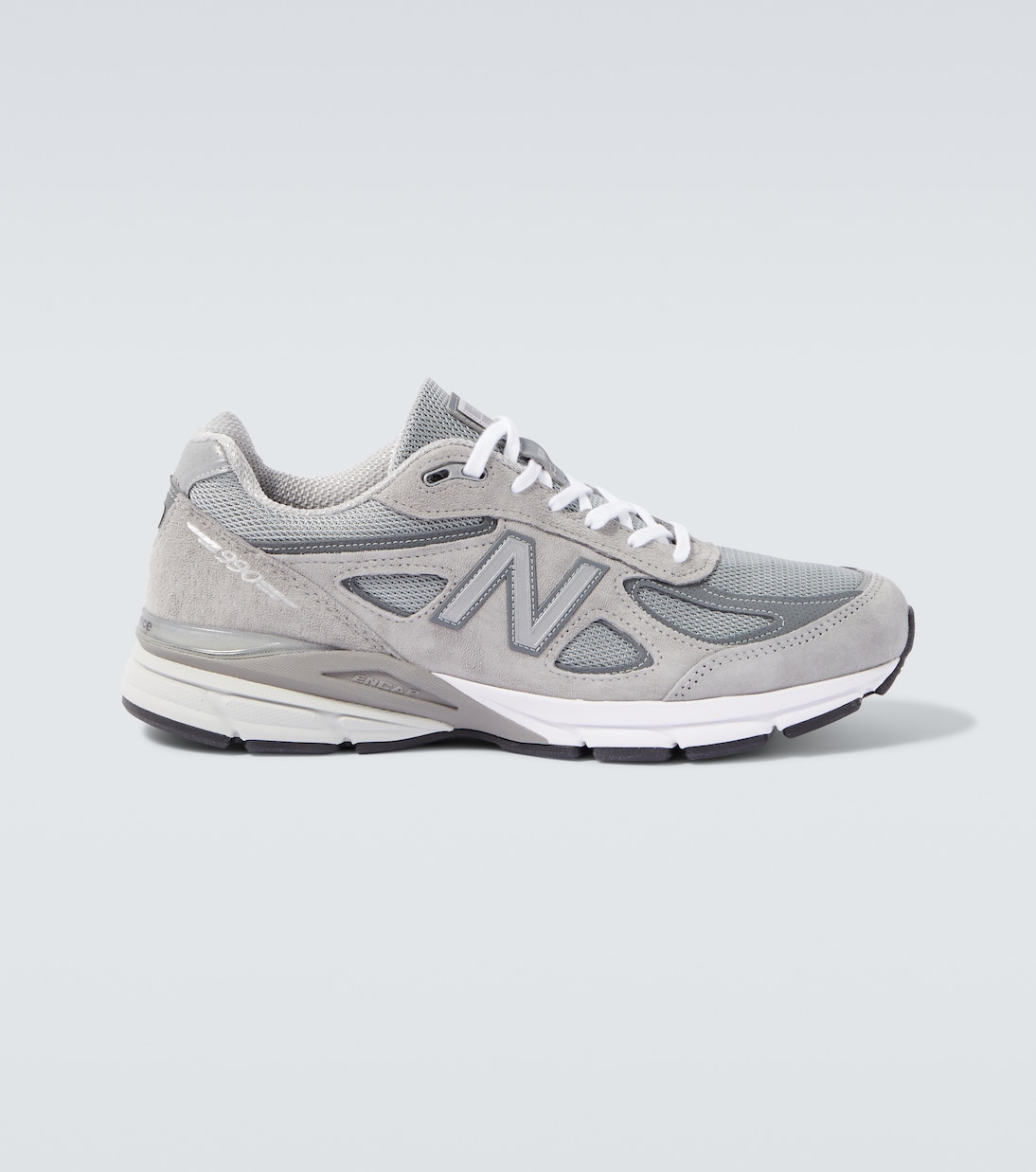 Сделано в США кроссовки 990 с отделкой из замши New Balance, Grey/Silver
Сделано в США кроссовки 990 с отделкой из замши New Balance, Grey/Silver