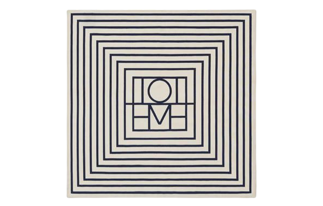 TOTEME Шелковый шарф Women's Ecru/Black
TOTEME Шелковый шарф Women's Ecru/Black