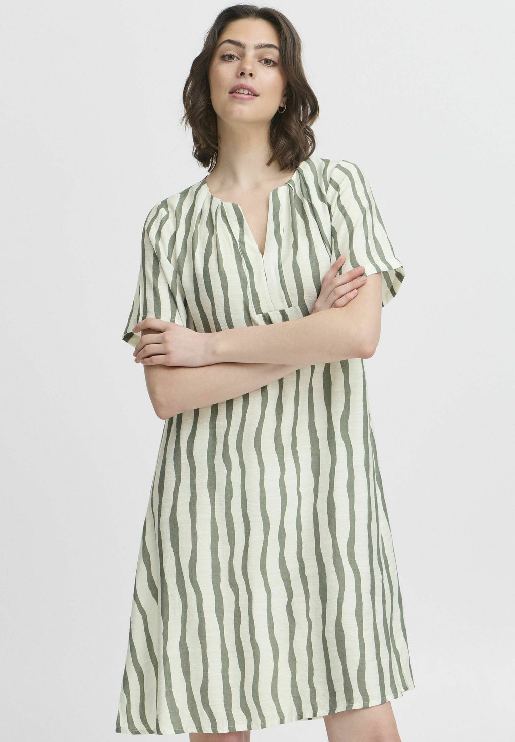 Повседневное платье FRARIANA Fransa, зеленый
Повседневное платье FRARIANA Fransa, зеленый