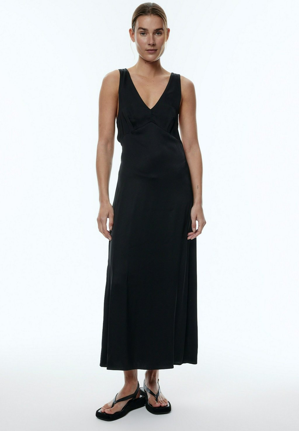 Платье макси CLOVER EDITED, черный
Платье макси CLOVER EDITED, черный