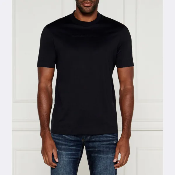 Футболка стандартного кроя Emporio Armani, черный
Футболка стандартного кроя Emporio Armani, черный