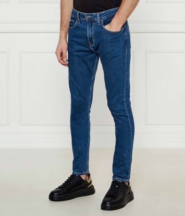 Джинсы мужские Guess Jeans G12 с обтягивающей посадкой, синий
Джинсы мужские Guess Jeans G12 с обтягивающей посадкой, синий