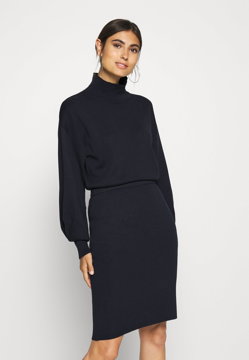 Платье-футляр InWear WANETTA ILZE, цвет marine blue
Платье-футляр InWear WANETTA ILZE, цвет marine blue