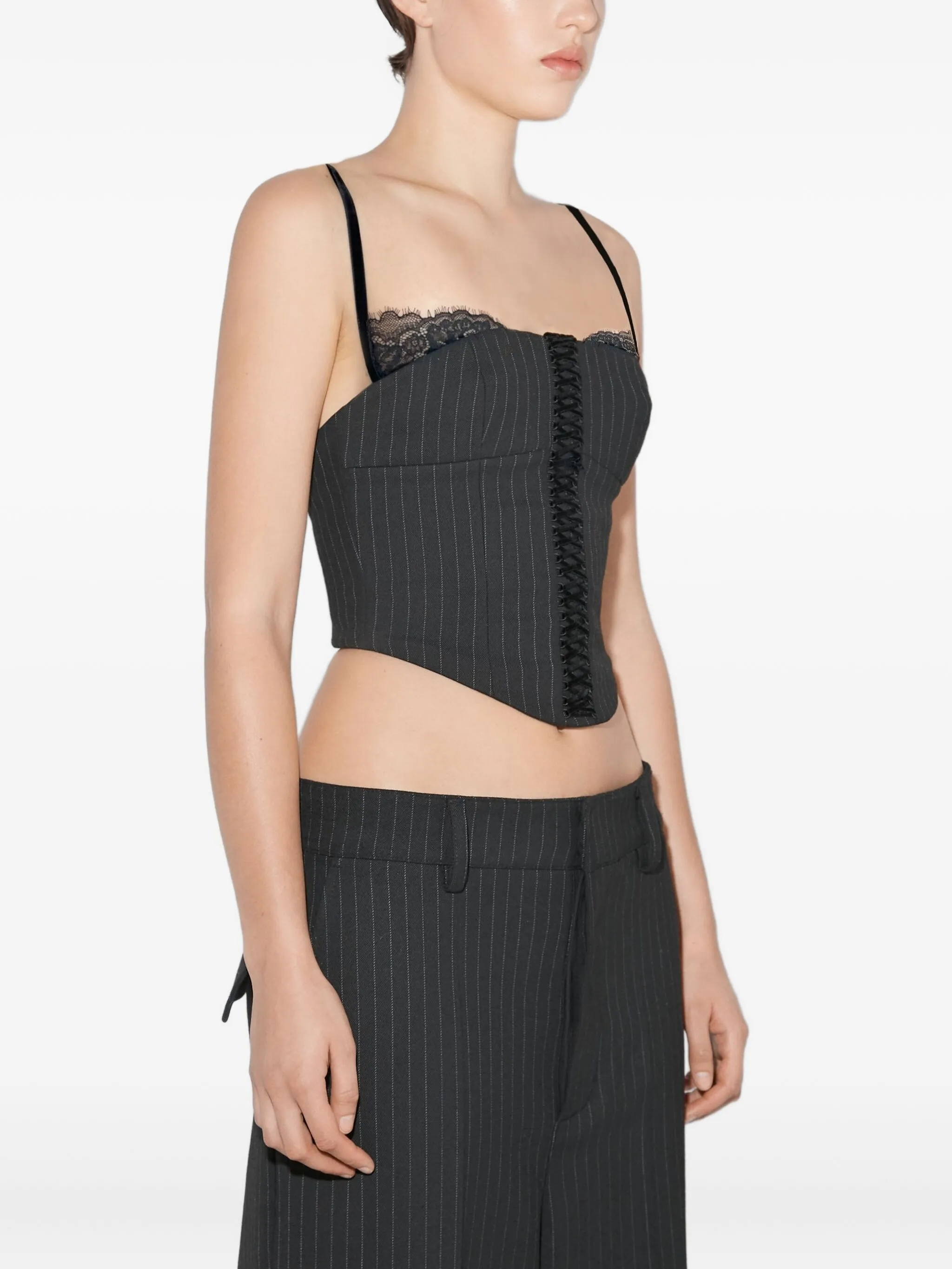 Кружевной топ-корсет Office в тонкую полоску Misbhv, серый
Кружевной топ-корсет Office в тонкую полоску Misbhv, серый