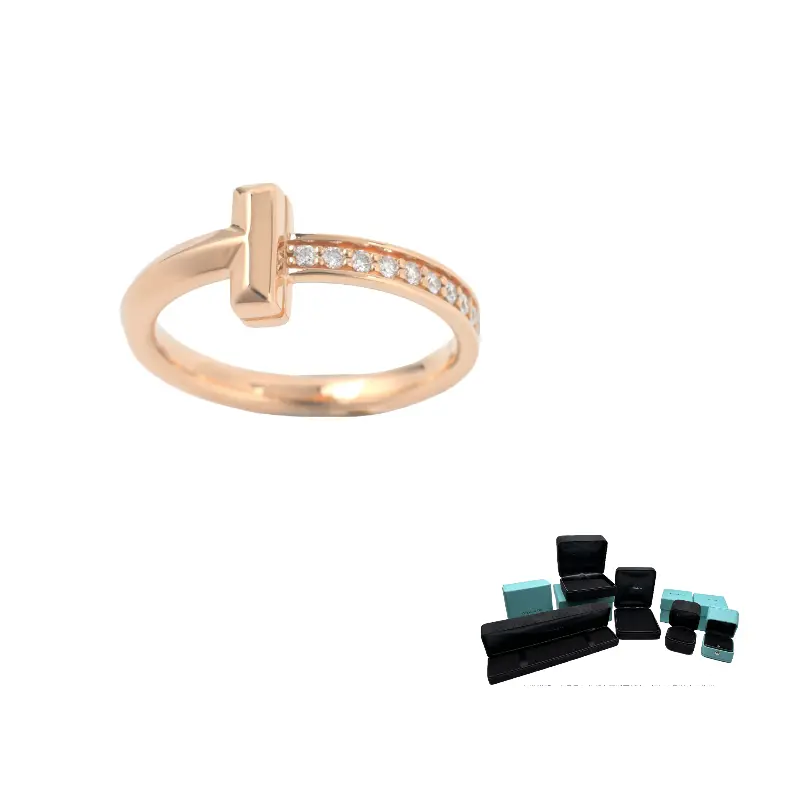 Кольцо с бриллиантами T, унисекс Tiffany & Co., розовое золото
Кольцо с бриллиантами T, унисекс Tiffany & Co., розовое золото