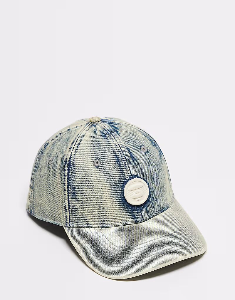 Джинсовая кепка Aape by A Bathing Ape светло-голубого цвета AAPE BY A BATHING APE
Джинсовая кепка Aape by A Bathing Ape светло-голубого цвета AAPE BY A BATHING APE