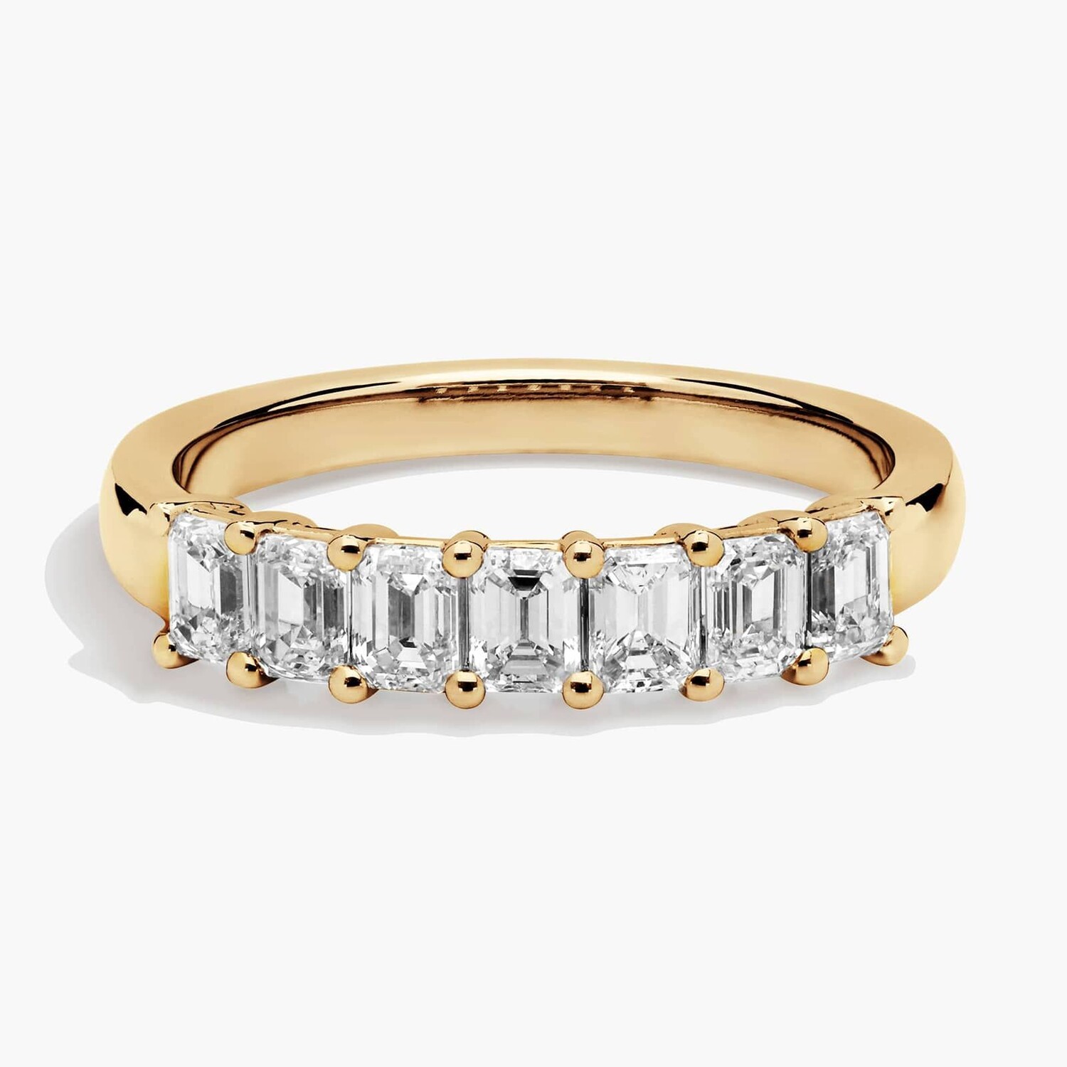 Кольцо с семью изумрудами и выращенными в лаборатории бриллиантами из 14-каратного желтого золота (1 карат, двойной - FG / VS2-SI1) Blue Nile 
Кольцо с семью изумрудами и выращенными в лаборатории бриллиантами из 14-каратного желтого золота (1 карат, двойной - FG / VS2-SI1) Blue Nile