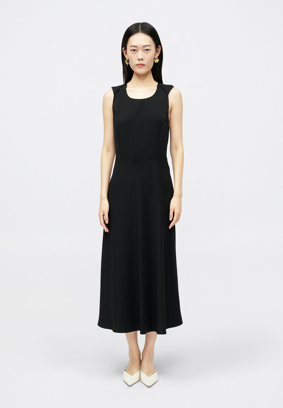Платье Armani Exchange DRESS, Black
Платье Armani Exchange DRESS, Black