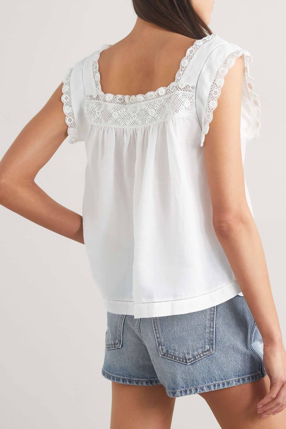 DÔEN топ Aphra с отделкой рами крючком, белый
DÔEN топ Aphra с отделкой рами крючком, белый
