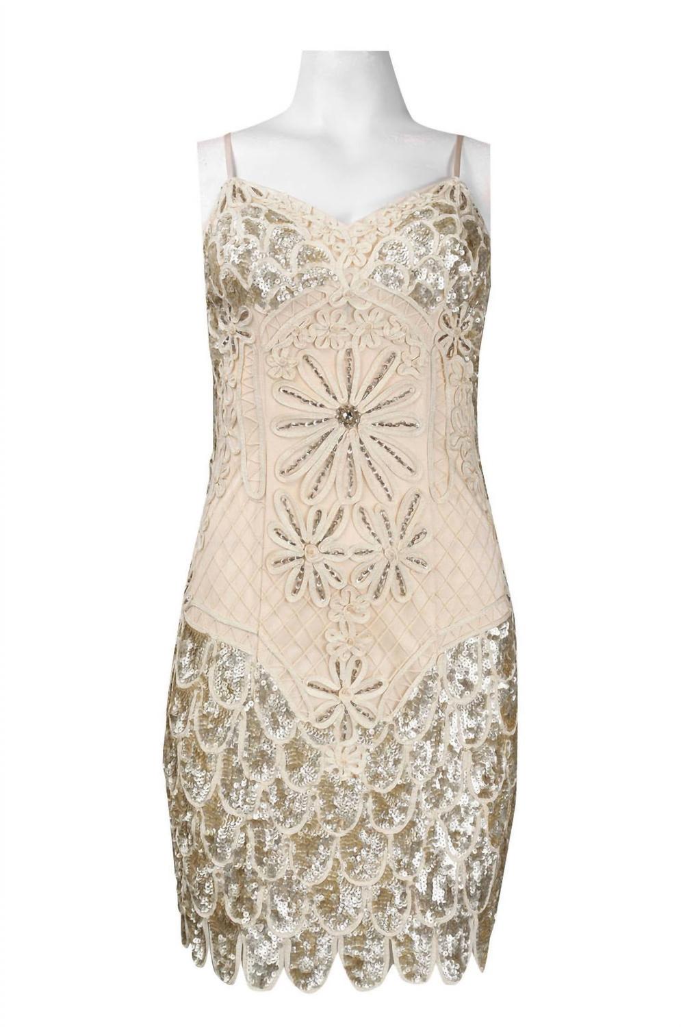 Платье без бретелек со стразами и пайетками цвета шампанского Suewong, цвет champagne
Платье без бретелек со стразами и пайетками цвета шампанского Suewong, цвет champagne