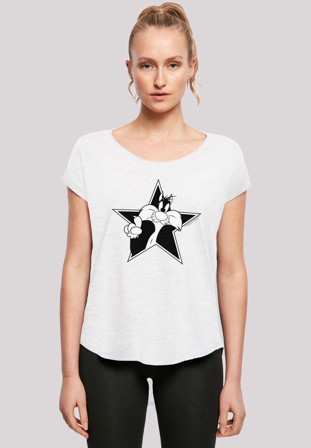 Футболка с принтом LONG CUT LOONEY TUNES SYLVESTER CARTOON STERN F4NT4STIC, белый
Футболка с принтом LONG CUT LOONEY TUNES SYLVESTER CARTOON STERN F4NT4STIC, белый