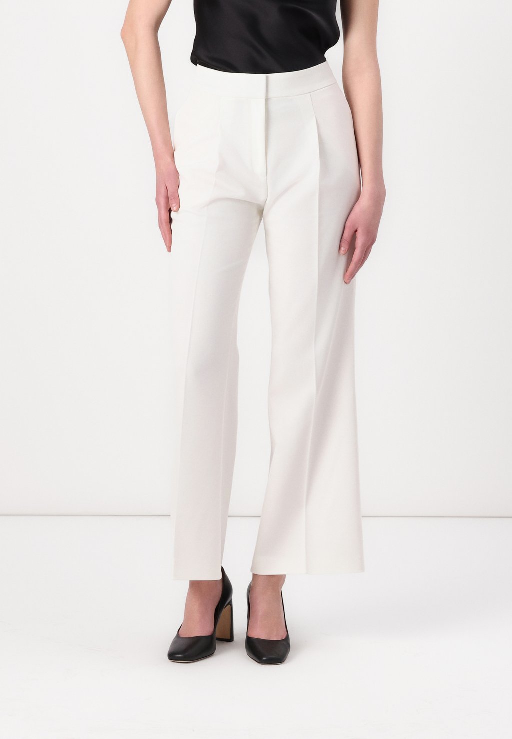 Брюки HAMAIA HUGO, белый
Брюки HAMAIA HUGO, белый