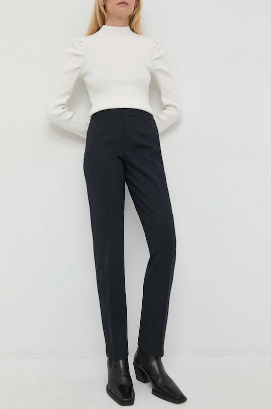 Брюки Spanx, темно-синий
Брюки Spanx, темно-синий