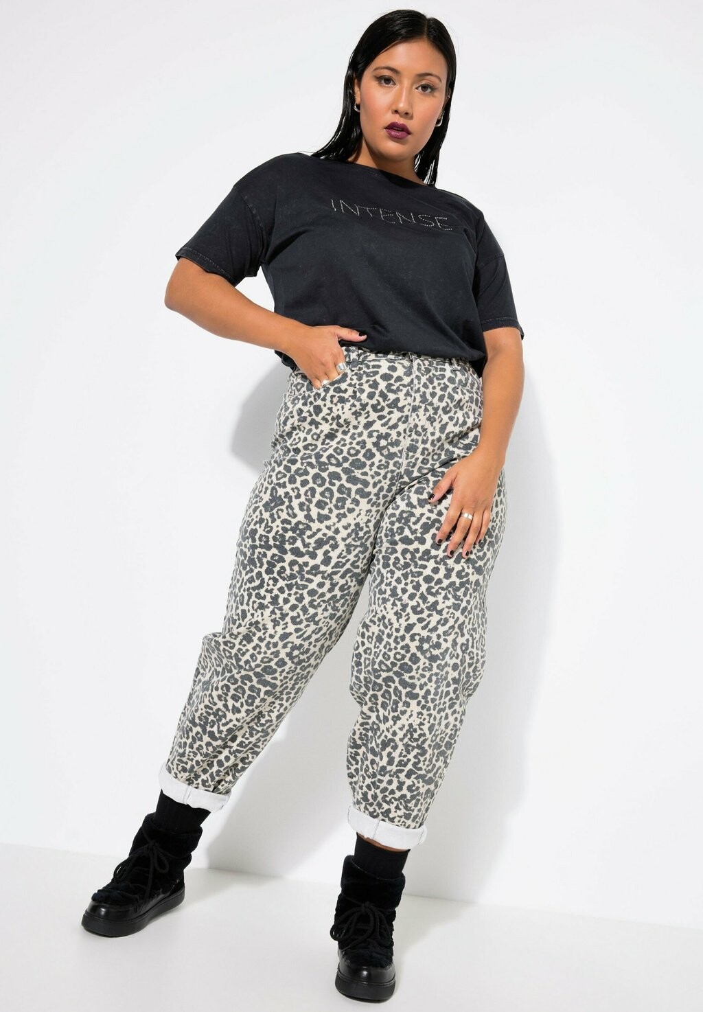 Джинсы свободного кроя BALLON HIGH WAISTLEOPRINT POCKET Studio Untold, коричневый
Джинсы свободного кроя BALLON HIGH WAISTLEOPRINT POCKET Studio Untold, коричневый