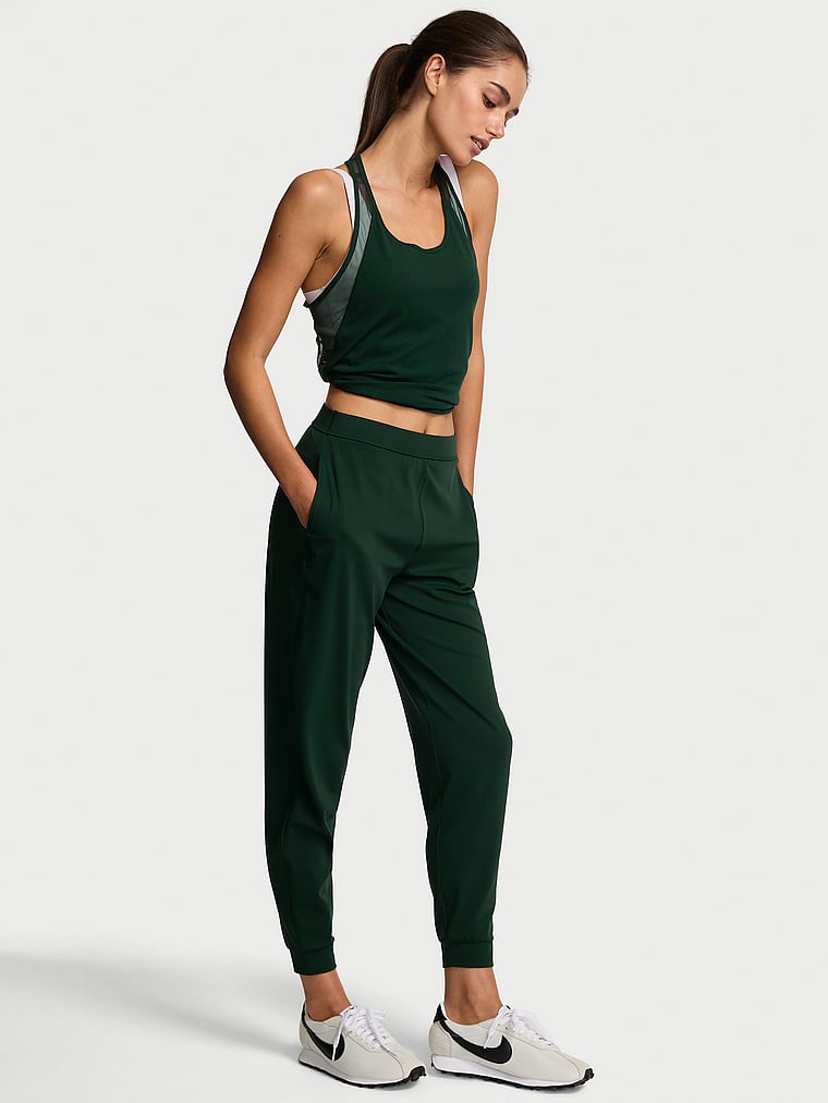 Брюки-Джоггеры VSX Elevate Vsx, power green
Брюки-Джоггеры VSX Elevate Vsx, power green
