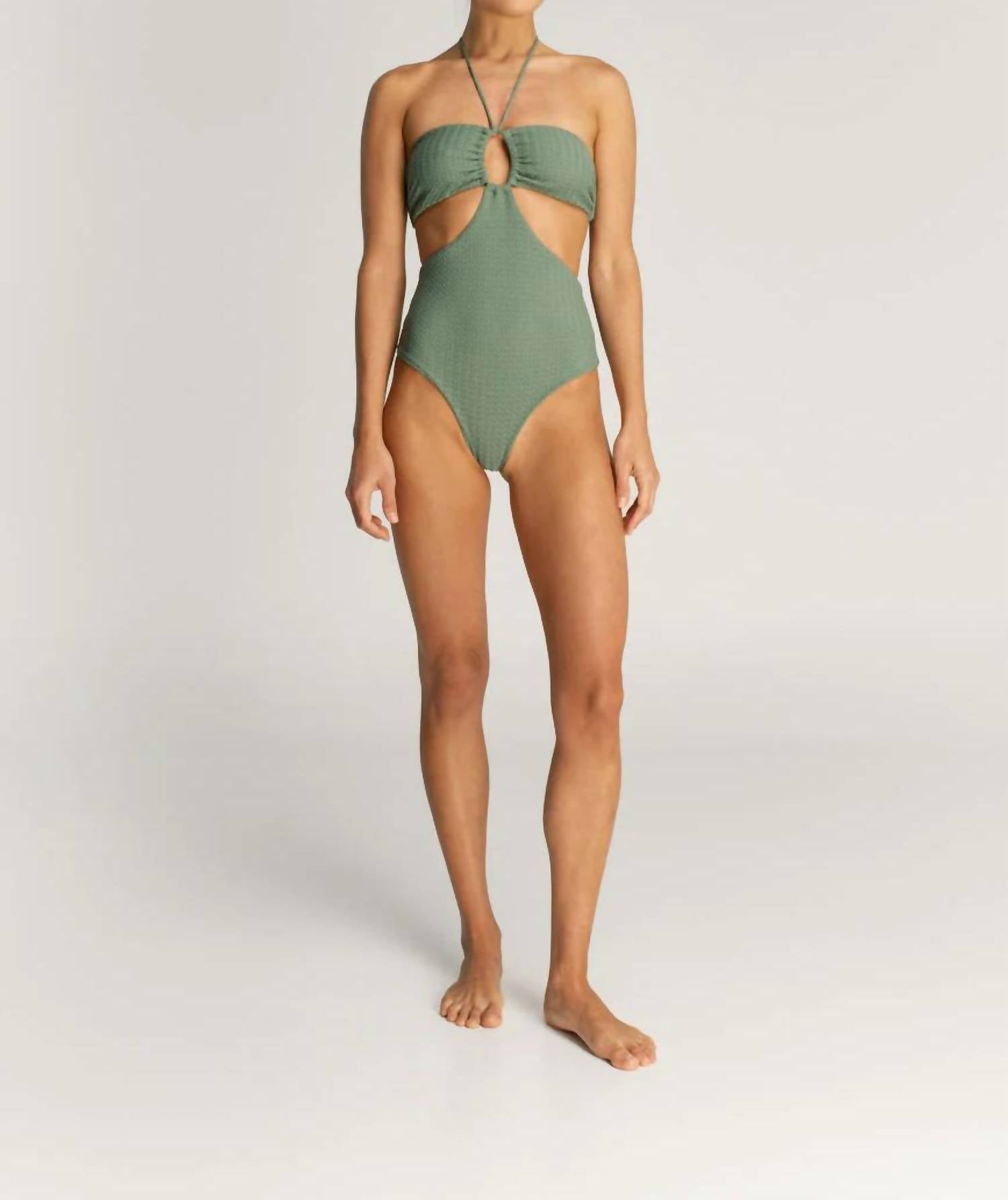 Лети цельный женский купальник в шалфее Encantadore, цвет salvia
Лети цельный женский купальник в шалфее Encantadore, цвет salvia