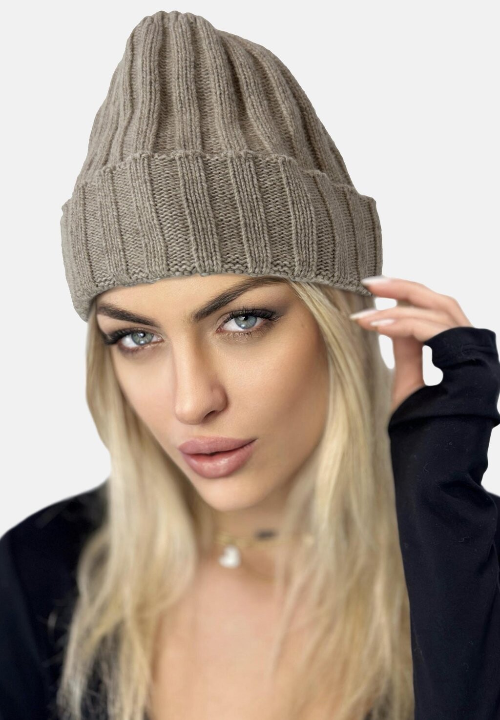 Шапка Elara, бежевый
Шапка Elara, бежевый