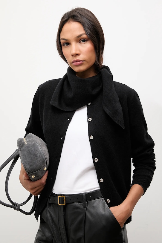 Кардиган из мериносовой шерсти с шарфом Answear.Lab, черный
Кардиган из мериносовой шерсти с шарфом Answear.Lab, черный