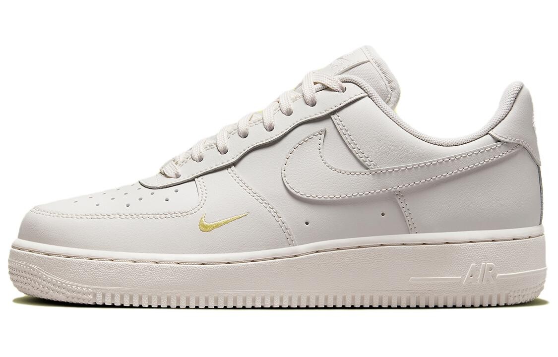 Мужские кроссовки для скейтбординга Nike Air Force 1, White/Yellow
Мужские кроссовки для скейтбординга Nike Air Force 1, White/Yellow