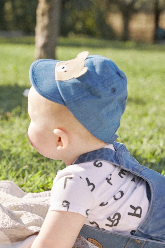 Детская хлопковая кепка с козырьком Mayoral Newborn, синий
Детская хлопковая кепка с козырьком Mayoral Newborn, синий