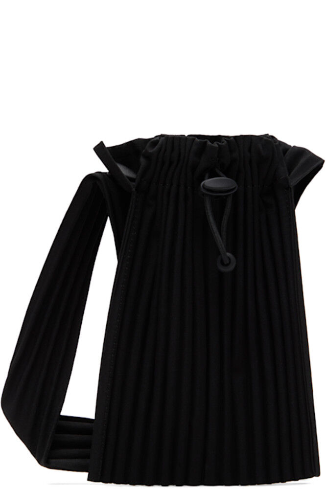 Черная карманная сумка HOMME PLISSÉ ISSEY MIYAKE
Черная карманная сумка HOMME PLISSÉ ISSEY MIYAKE