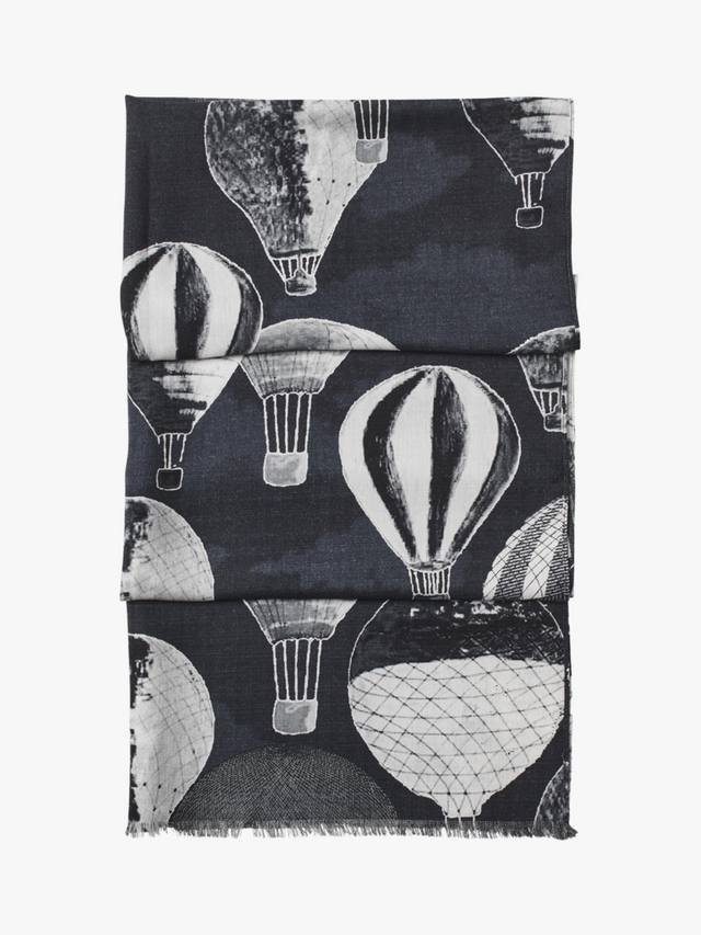 Шерстяной шарф с принтом Aspinal of London, Black/White
Шерстяной шарф с принтом Aspinal of London, Black/White