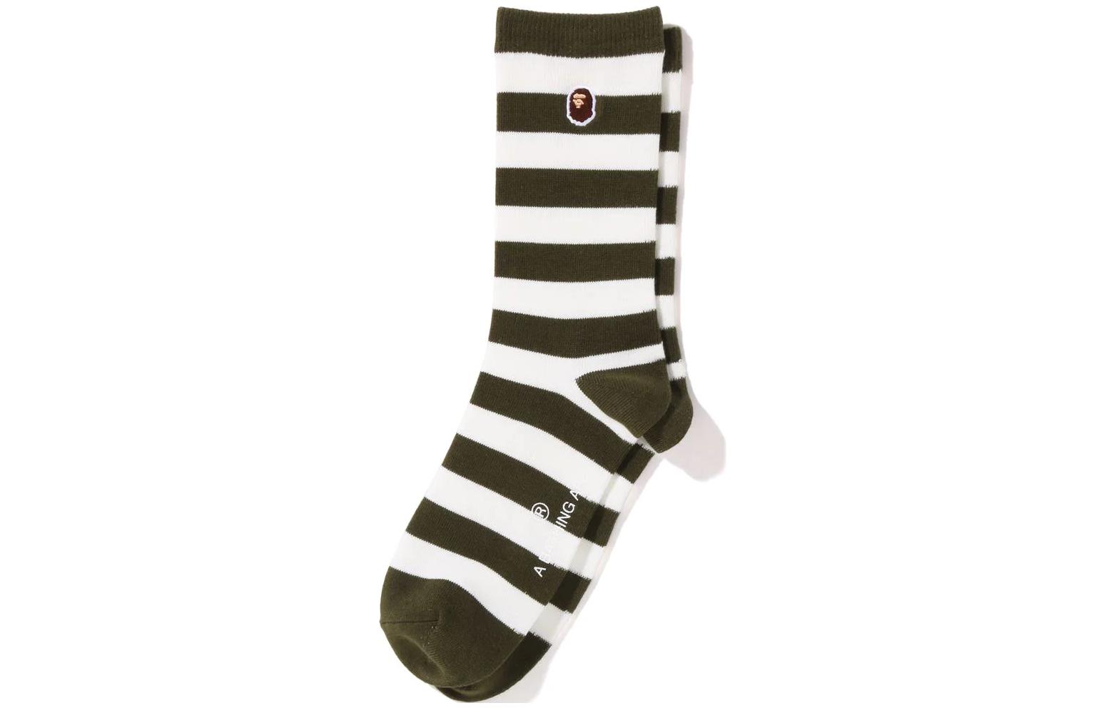 Мужские носки до колена A BATHING APE, 1 pack (коричневый)
Мужские носки до колена A BATHING APE, 1 pack (коричневый)