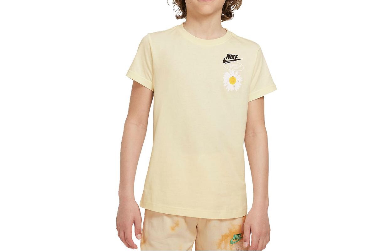 Детская футболка Nike, цвет Coconut Milk
Детская футболка Nike, цвет Coconut Milk