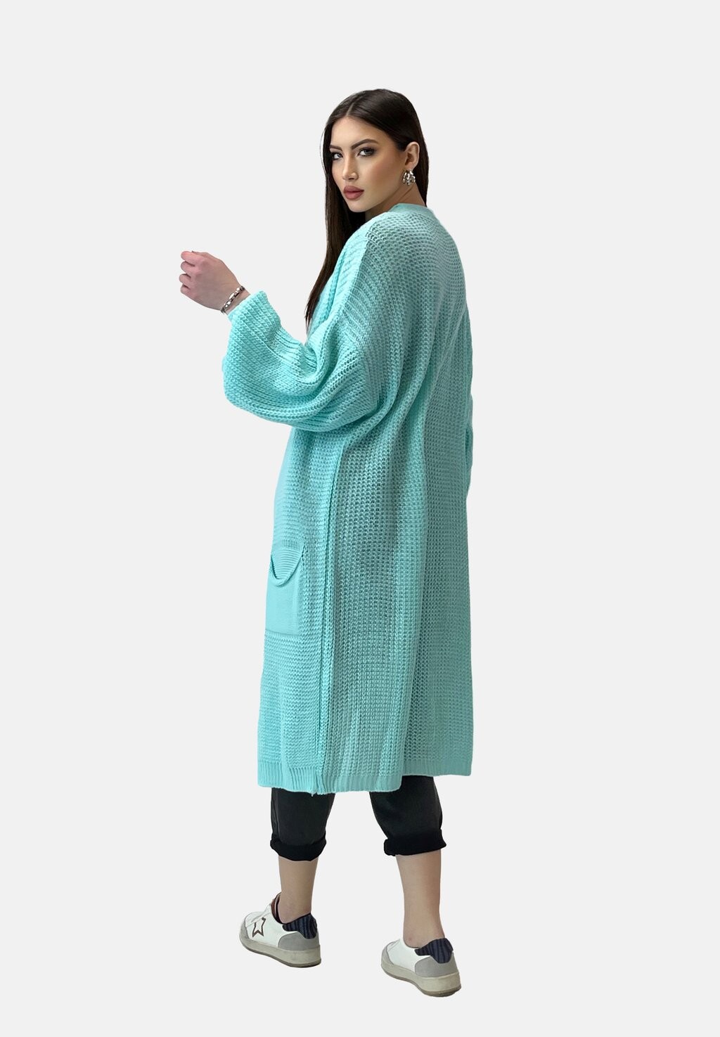 Кардиган Elara, светло-голубой
Кардиган Elara, светло-голубой