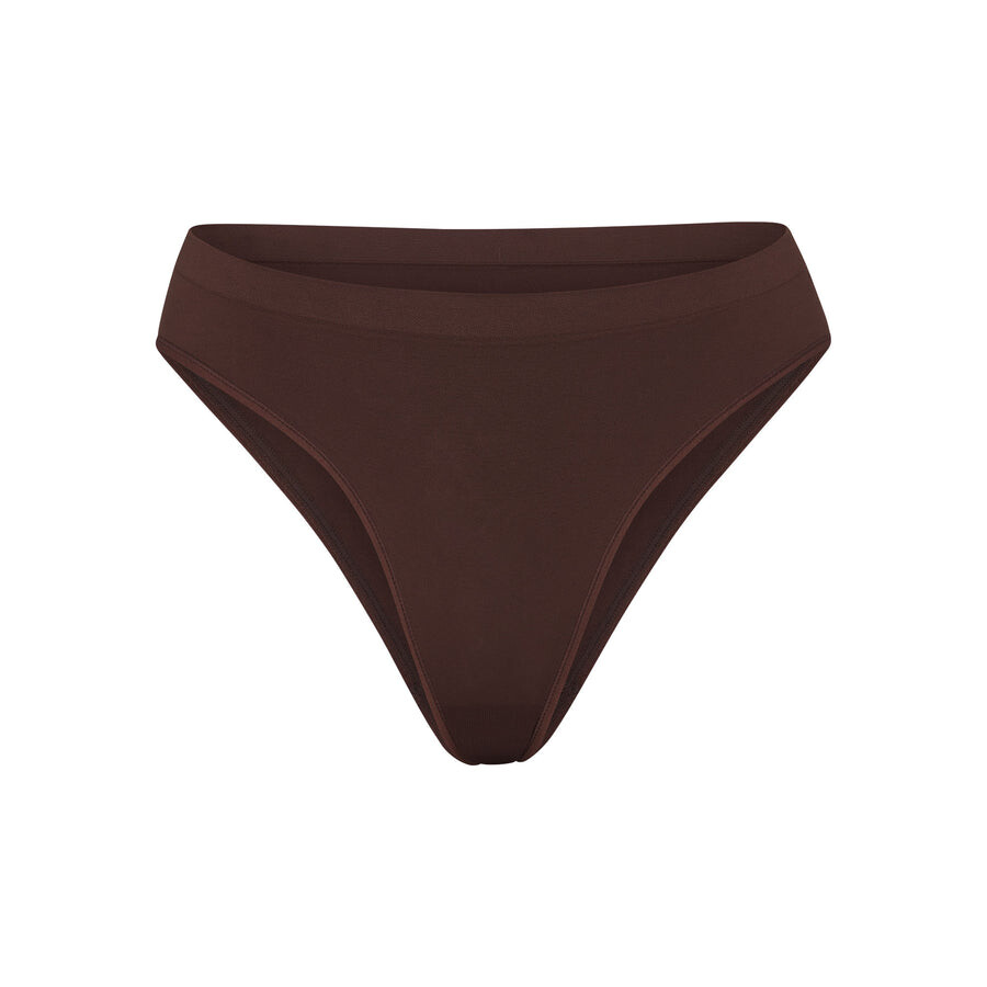 Трусы SKIMS Soft Smoothing Seamless, цвет Cocoa
Трусы SKIMS Soft Smoothing Seamless, цвет Cocoa