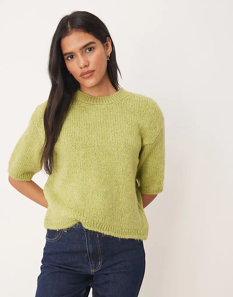 Вязаный джемпер JDY с короткими рукавами светло-зеленого цвета
Вязаный джемпер JDY с короткими рукавами светло-зеленого цвета